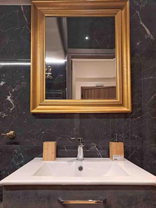 Royal Blue Grand Suite No 4 Piraeus Port Dış mekan fotoğraf
